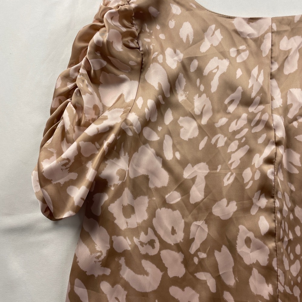 Adrienne Leopard Print V-Neck Satin Blouse Tan Ruched Puff Sleeve Top M 2489SAM - Picture 13 of 16